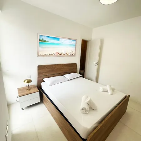 Stylish Retreat In Paceville St. Julian's