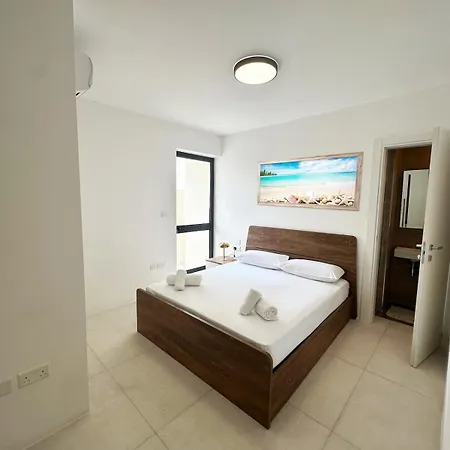 Stylish Retreat In Paceville St. Julian's